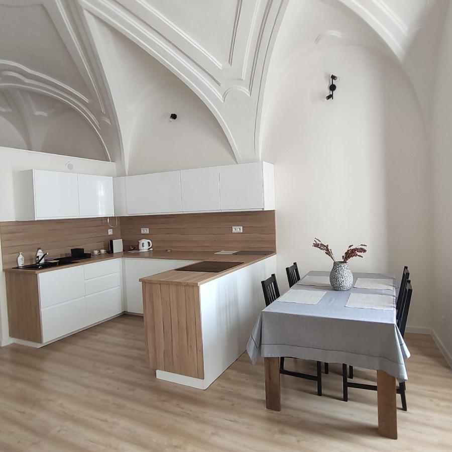 Apartman U Klavdie บันสกาบิสตรีตซา ภายนอก รูปภาพ